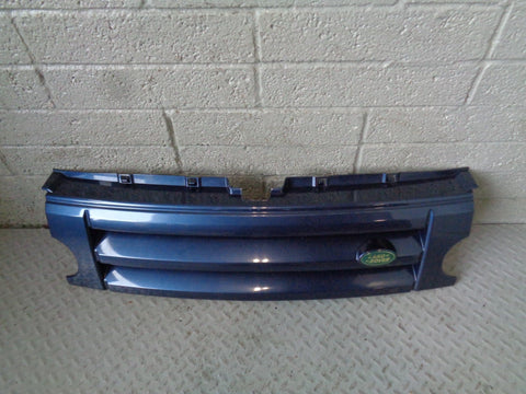 Discovery 3 Grille Front Cairns Blue 849 Land Rover 2004 to 2009 K09044