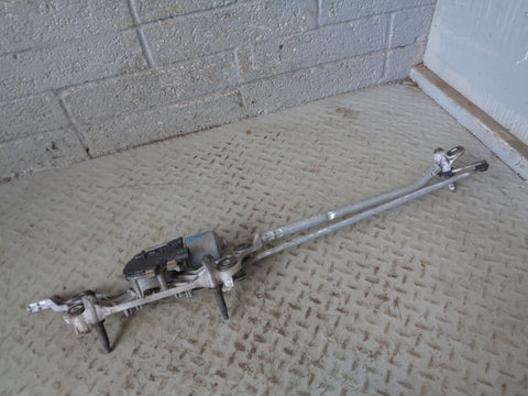 Porsche Cayenne 958 92A Windscreen Wiper Motor and Linkage 7P09551120