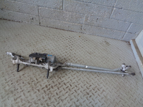 Porsche Cayenne 958 92A Windscreen Wiper Motor and Linkage 7P09551120