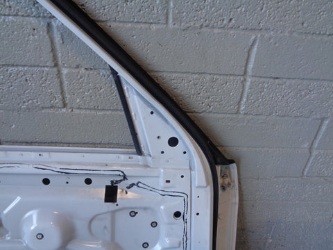 Range Rover L322 Door Bare Near Side Front Left Fuji White LRC 867 2006 to 2013