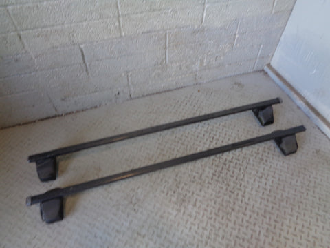 Freelander 2 Thule Roof Rails Cross Bars with Key Land Rover 2006 to 2014