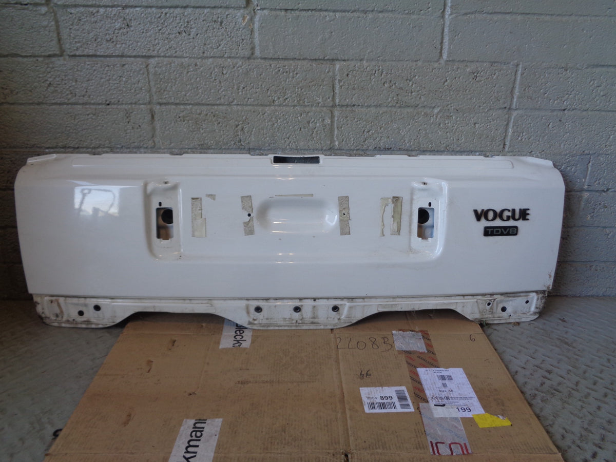 Range Rover L322 Tailgate Lower Fuji White LRC 867 2010 to 2013 L24045