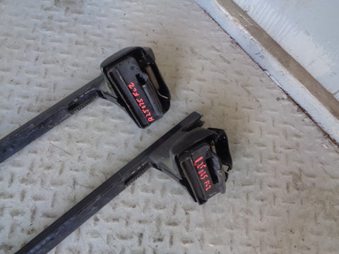 Freelander 2 Thule Roof Rails Cross Bars with Key Land Rover 2006 to 2014