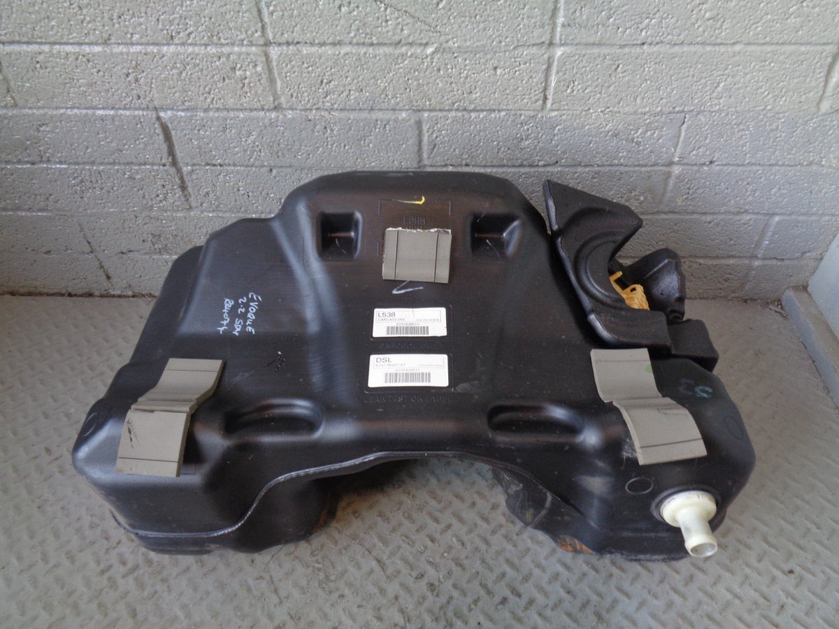 Range Rover Evoque Fuel Tank Plastic and Sender Pump BJ32-9K007-EF 2011 to 2018