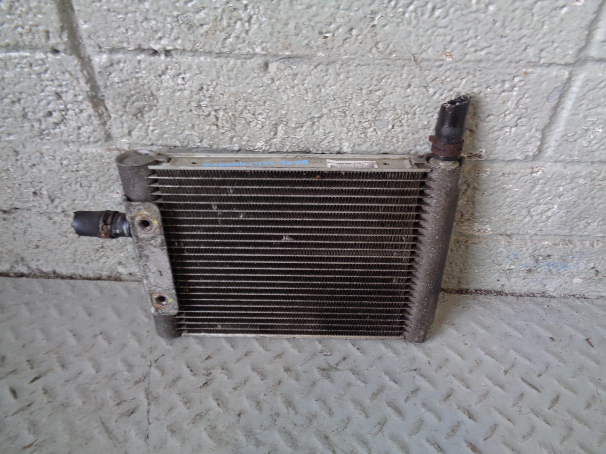 Pc500041 Radiator Range Rover Auxiliary Radiator PCC500590 L322 TDV8 or V8 Petrol 2005 t ...