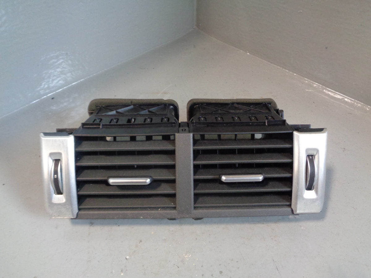 Range Rover Evoque Air Vents Dashboard Centre GJ32014L21AA 2011 to 2018