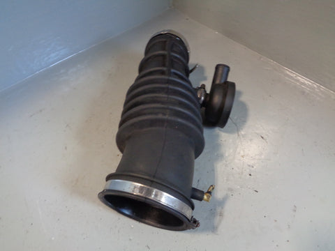 Discovery 2 Turbo To Air Box Pipe Hose TD5 Land Rover 1998 to 2004