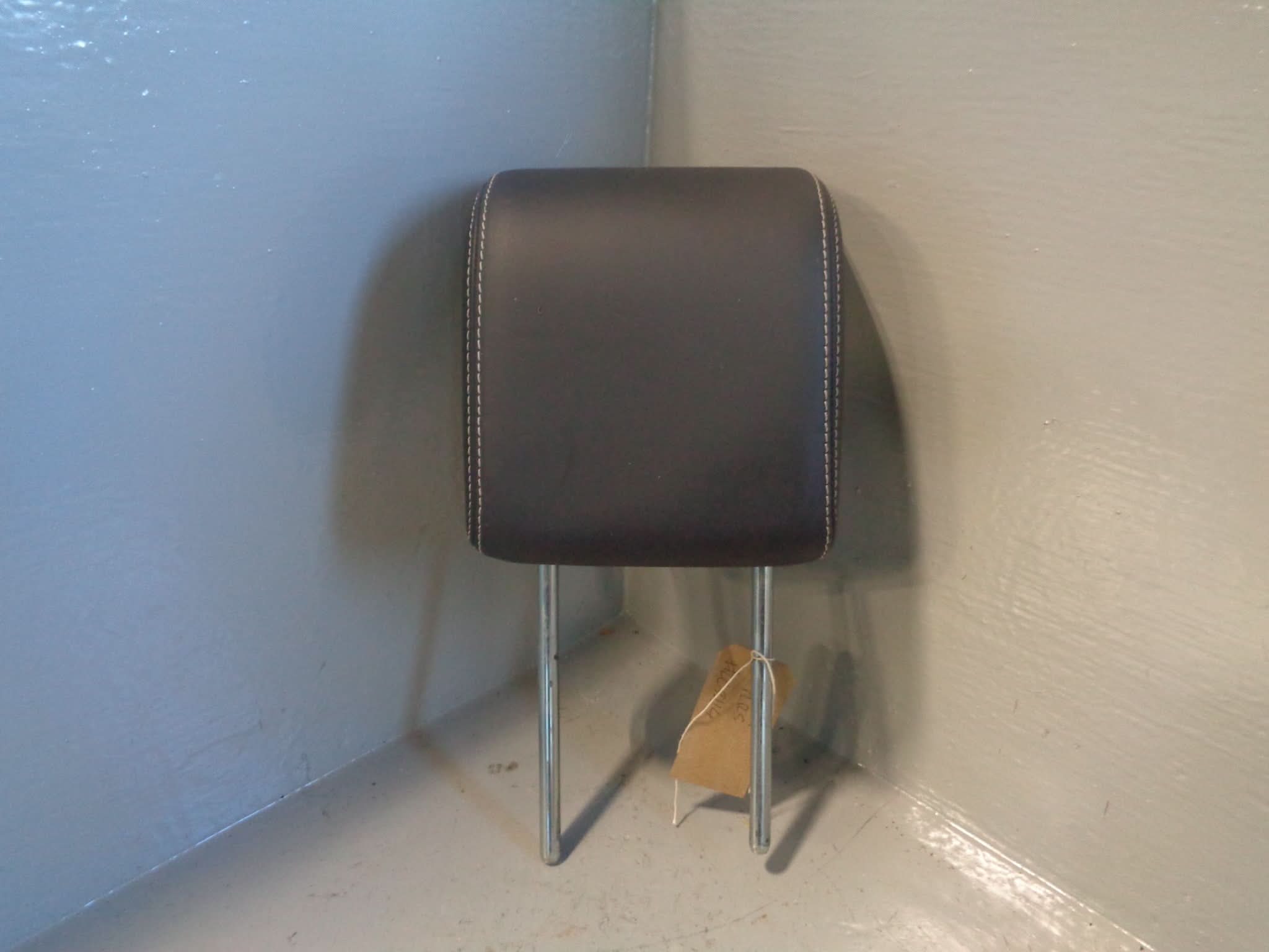 Range Rover Sport Headrest Centre Rear Seat Black Leather L320 Facelif ...