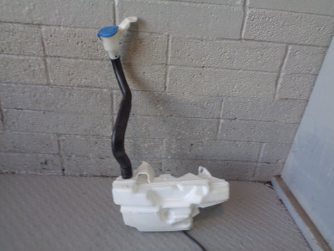 Range Rover Evoque Windscreen Washer Bottle Tank with 2 Pumps L538 2016 to 2018