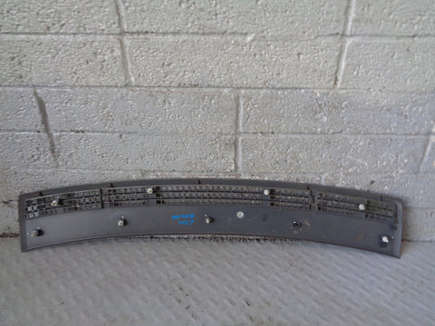 Range Rover L322 Bonnet Grill Under Windscreen 2002 to 2013 R24065