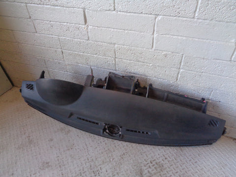 Discovery 3 Dashboard Black with Passenger Airbag Non-Sat Nav Vehicles R24045