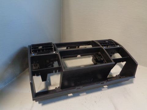 Discovery 2 Centre Air Vents Dashboard Panel Land Rover 2002 to 2004 R03015