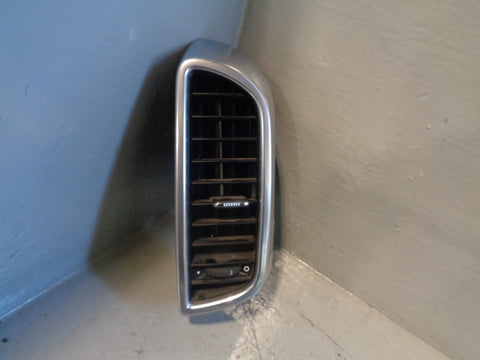 Porsche Cayenne 958.1 92A Air Vent Off Side Centre Dashboard 7P5.819.728.A