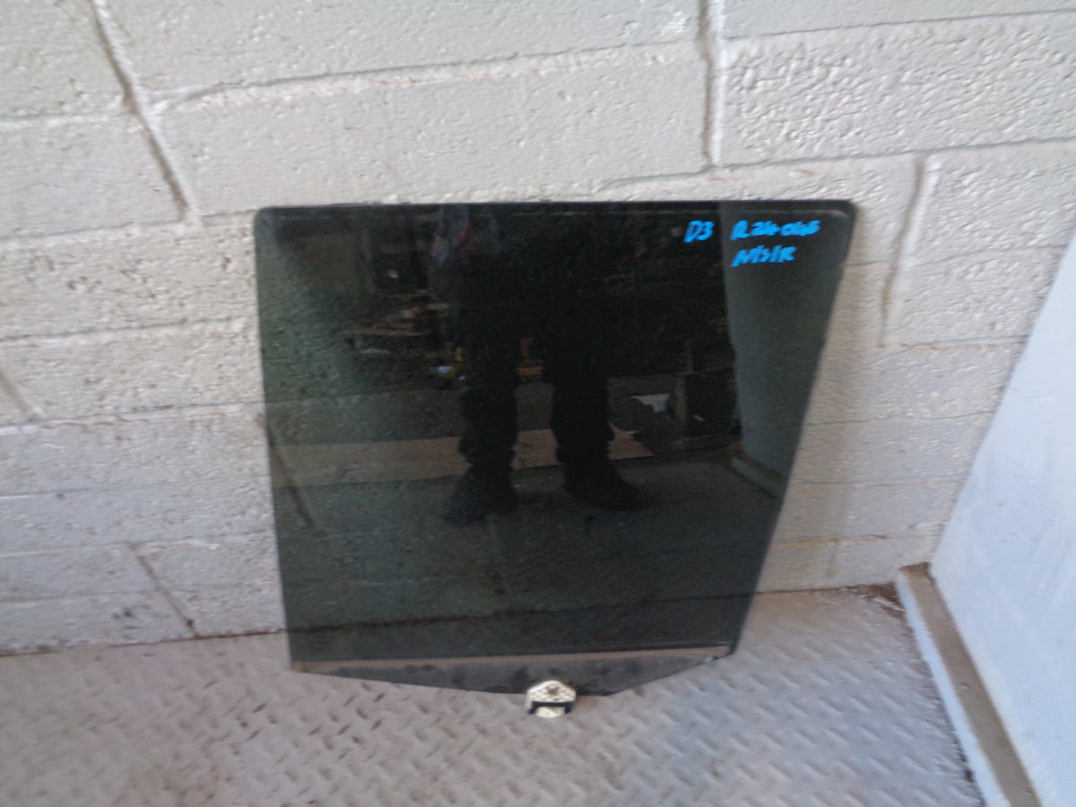 Discovery 3 Glass Rear Door Window Near Side Land Rover 2004 to 2009 R24045