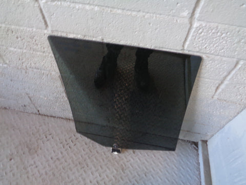 Discovery 3 Glass Rear Door Window Near Side Land Rover 2004 to 2009 R24045