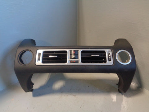 Range Rover L322 Dashboard Centre Air Vents Black Facelift 2006 to 2009 L14114