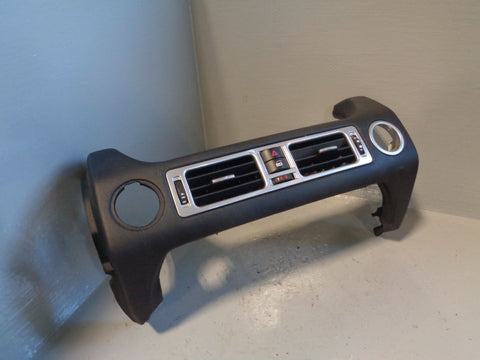 Range Rover L322 Dashboard Centre Air Vents Black Facelift 2006 to 2009 L14114