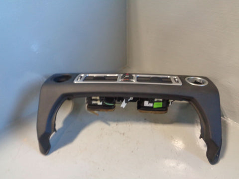 Range Rover L322 Dashboard Centre Air Vents Black Facelift 2006 to 2009 L14114
