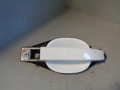 Range Rover L322 Door Handle in Fuji White Near Side Front LRC 867 2006 to 2013