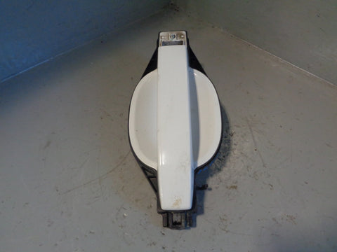 Range Rover L322 Door Handle in Fuji White Near Side Front LRC 867 2006 to 2013