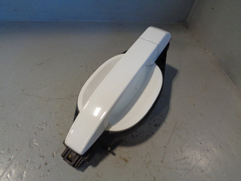 Range Rover L322 Door Handle in Fuji White Near Side Rear LRC 867 2006 to 2013