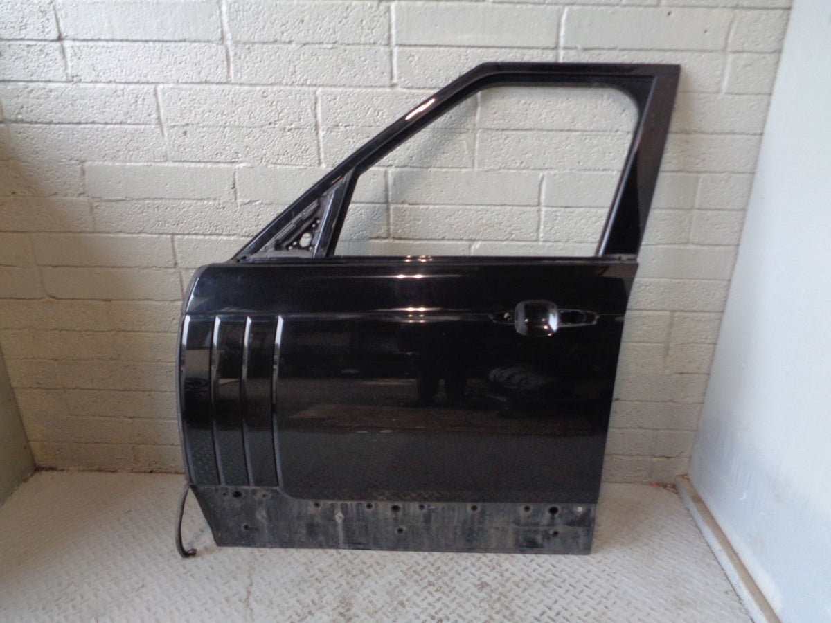 Range Rover L405 Door Near Side Front in Santorini Black LRC 820 2013 to 2017