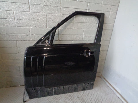 Range Rover L405 Door Near Side Front in Santorini Black LRC 820 2013 to 2017