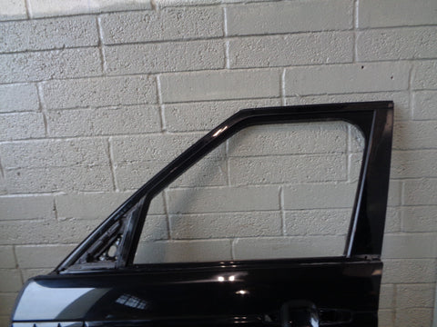 Range Rover L405 Door Near Side Front in Santorini Black LRC 820 2013 to 2017