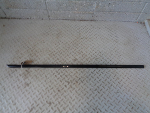 Range Rover L405 Window Weather Strip External Off Side Front Santorini Black