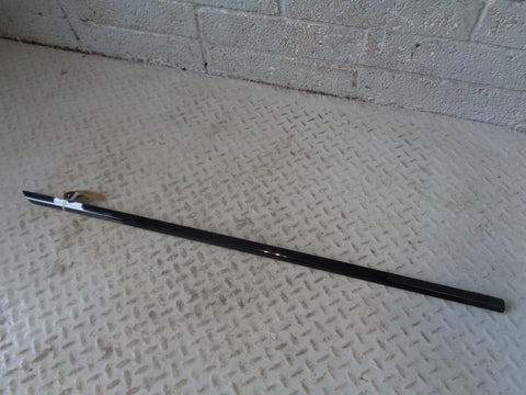 Range Rover L405 Window Weather Strip External Off Side Front Santorini Black