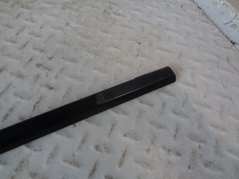 Range Rover L405 Window Weather Strip External Off Side Front Santorini Black