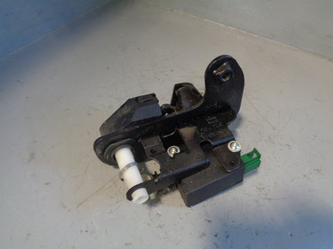 Discovery 3 Tailgate Actuator Lower Latch Near Side Land Rover 2004 to 2009