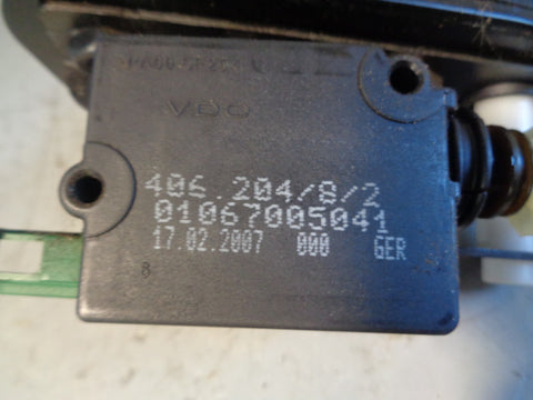 Discovery 3 Tailgate Actuator Lower Latch Near Side Land Rover 2004 to 2009