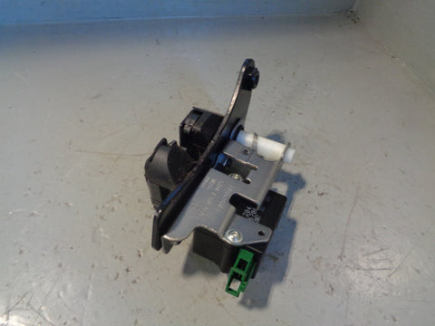 Discovery 3 Tailgate Actuator Lower Latch Off Side Land Rover 2004 to 2009