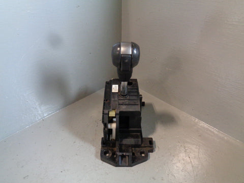 Discovery 3 Automatic Gear Selector with Knob UCB500072 Land Rover no cable