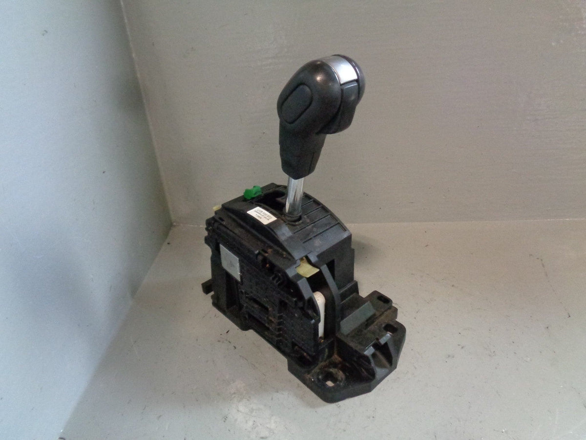 Discovery 3 Automatic Gear Selector with Knob UCB500072 Land Rover no cable