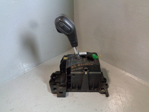 Discovery 3 Automatic Gear Selector with Knob UCB500072 Land Rover no cable