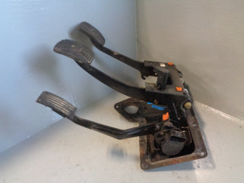 Discovery 2 Pedal Set Manual Accelerator Clutch Brake 2.5 TD5 Land Rover L25065