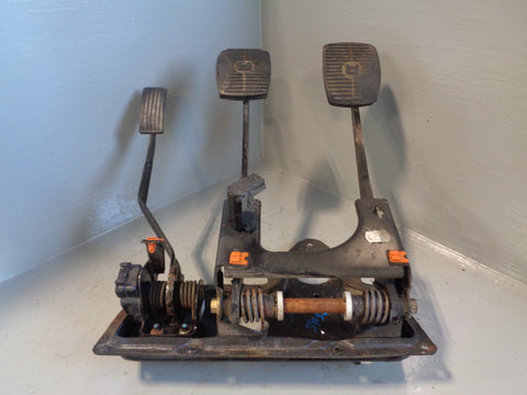 Discovery 2 Pedal Set Manual Accelerator Clutch Brake 2.5 TD5 Land Rover L25065