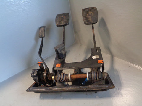 Discovery 2 Pedal Set Manual Accelerator Clutch Brake 2.5 TD5 Land Rover L25065