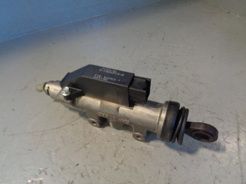 Discovery 3 Clutch Master Cylinder STC500041 Manual Land Rover R24045
