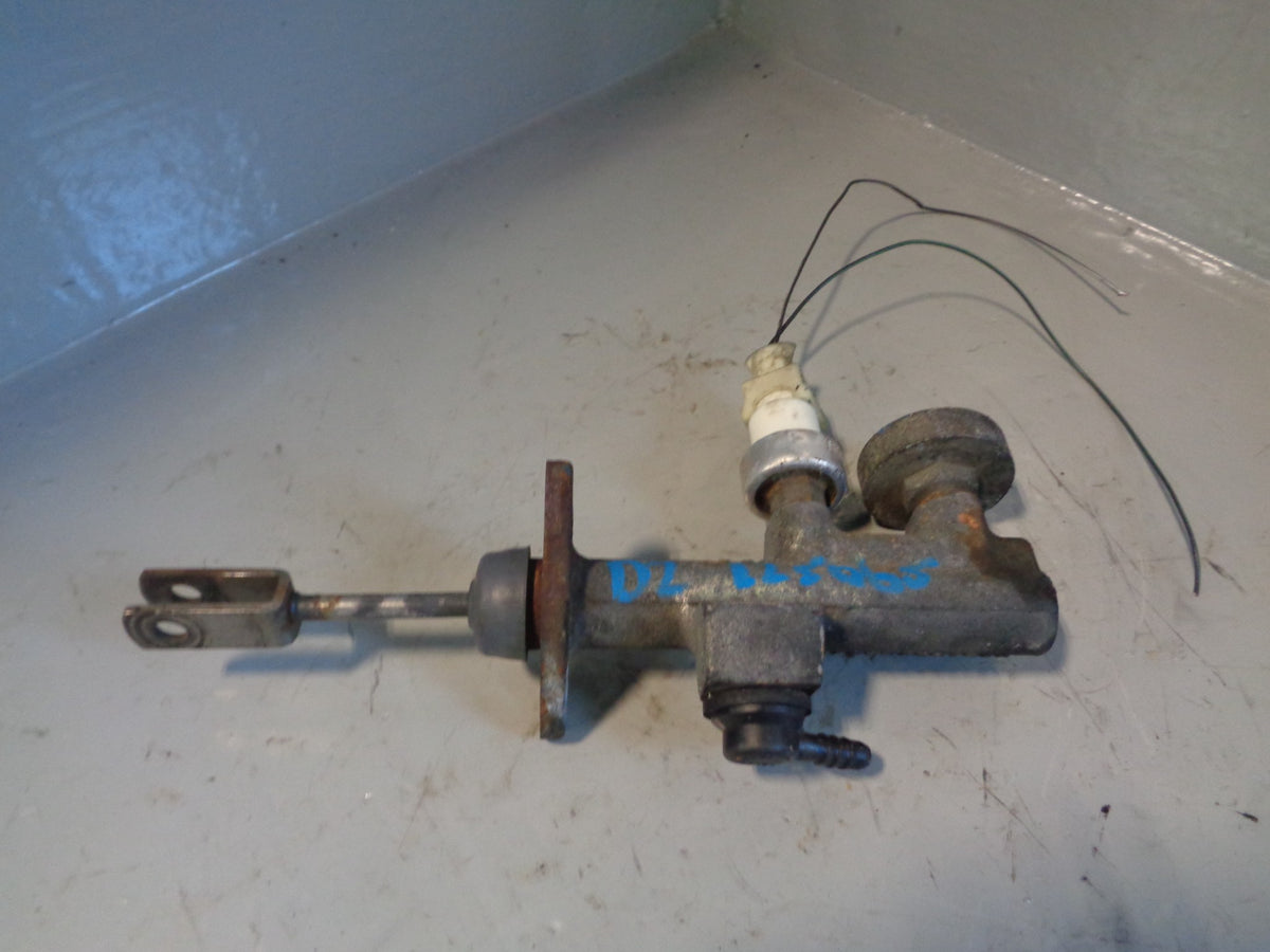 Discovery 2 Clutch Master Cylinder STC000280 TD5 Land Rover 1998 to 2004 L25065