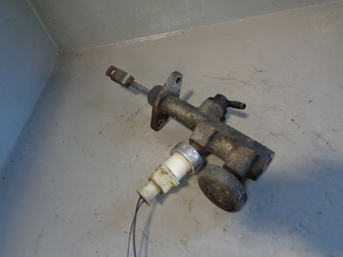Discovery 2 Clutch Master Cylinder STC000280 TD5 Land Rover 1998 to 2004 L25065