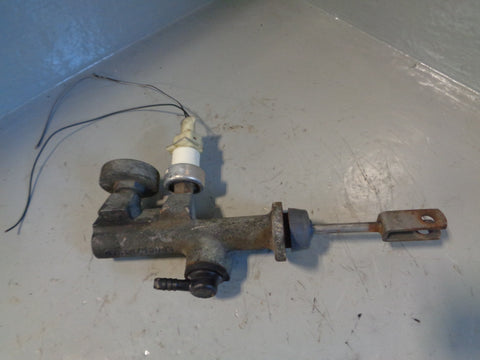 Discovery 2 Clutch Master Cylinder STC000280 TD5 Land Rover 1998 to 2004 L25065