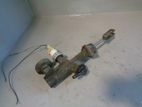 Discovery 2 Clutch Master Cylinder STC000280 TD5 Land Rover 1998 to 2004 L25065