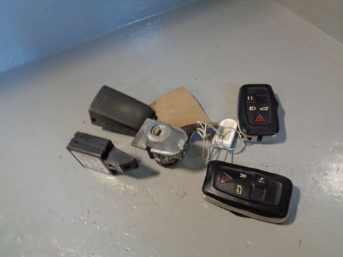 Discovery 4 Key Remote and Blade with Door Lock Land Rover 2009 to 2014 L21104