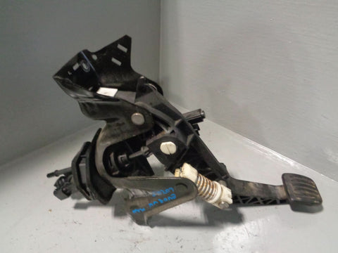 Range Rover Evoque Clutch Pedal BJ32 7B63300 2.2 SD4 Manual L538 2011 to 2015
