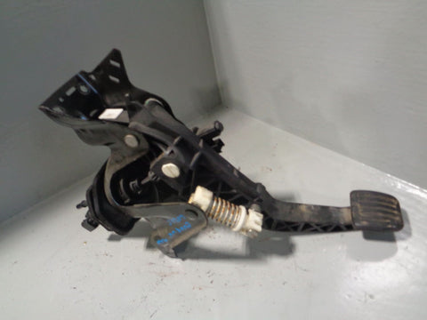 Range Rover Evoque Clutch Pedal BJ32 7B63300 2.2 SD4 Manual L538 2011 to 2015