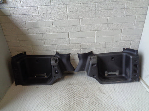 Discovery 2 Boot Trims Pair Black for Dickie Seats L318 Land Rover R19034