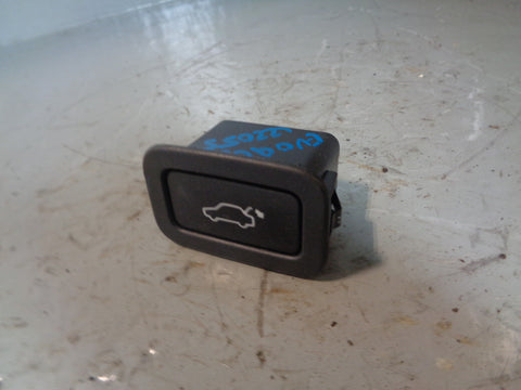 Range Rover Evoque Tailgate Switch AF63 10E998 AA 2016 to 2018 Land Rover